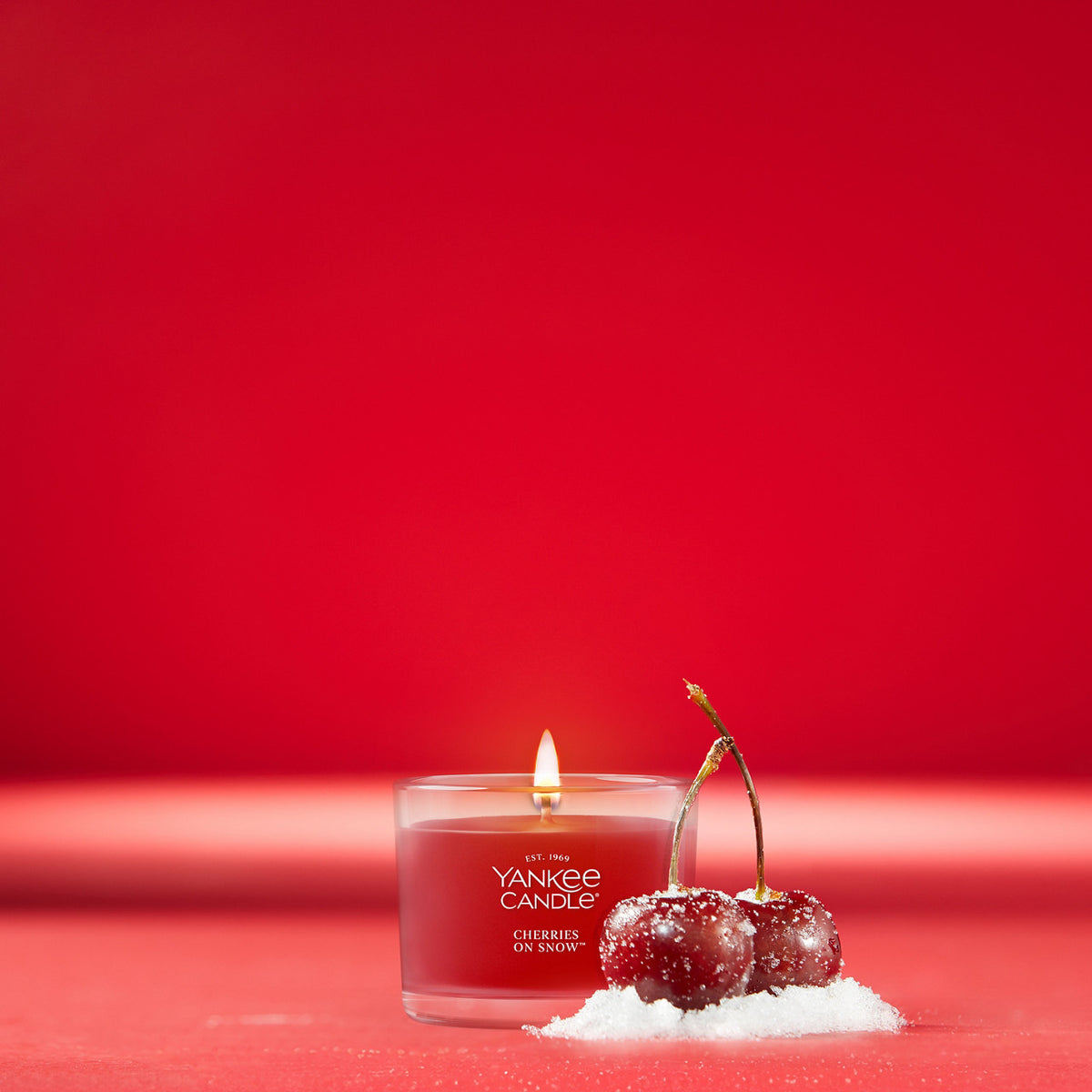 Cherries On Snow™ Yankee Candle® Minis